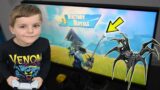 My 8 Year Old Kid Got A Victory Royale WIN With The VENOM SYMBIOTE Before it Got Vaulted EARLY!