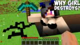 Why this BIGGEST GIANT GIRL DESTROYS ALL WORLD in Minecraft !